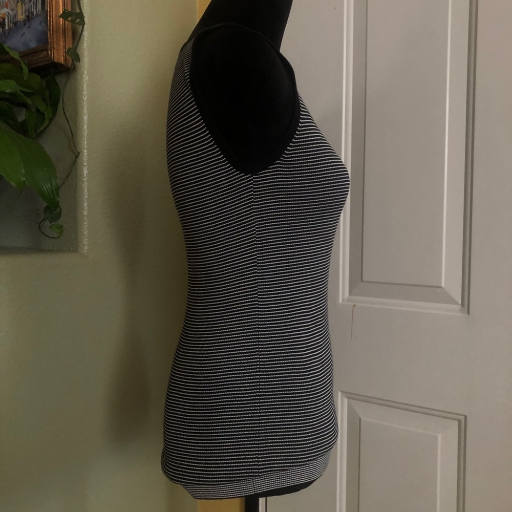 St. John Wool blend Top - Picture 2 of 8